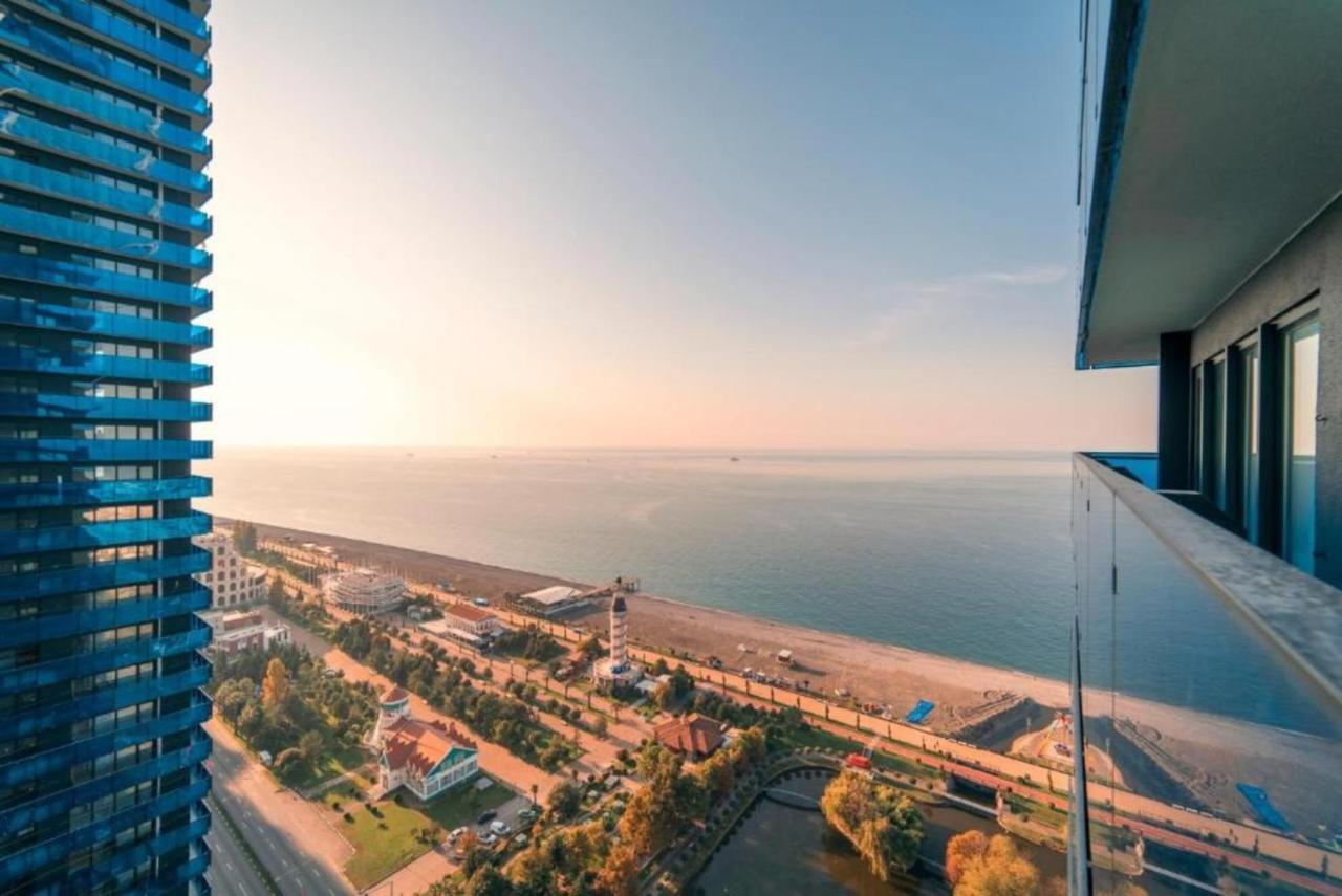 Panoramic Sea And City View Aparthotel In Orbi City Batumi Exterior photo