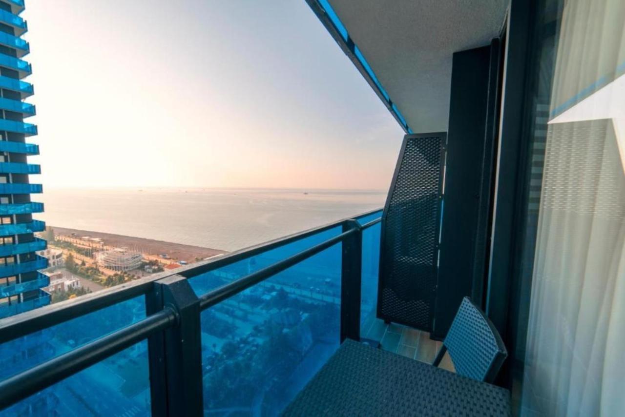 Panoramic Sea And City View Aparthotel In Orbi City Batumi Exterior photo