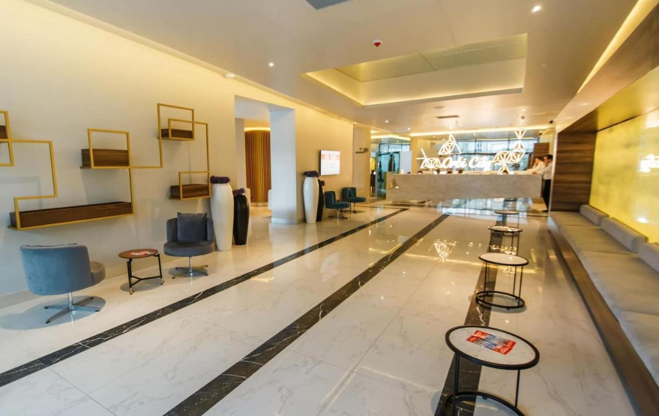Panoramic Sea And City View Aparthotel In Orbi City Batumi Exterior photo