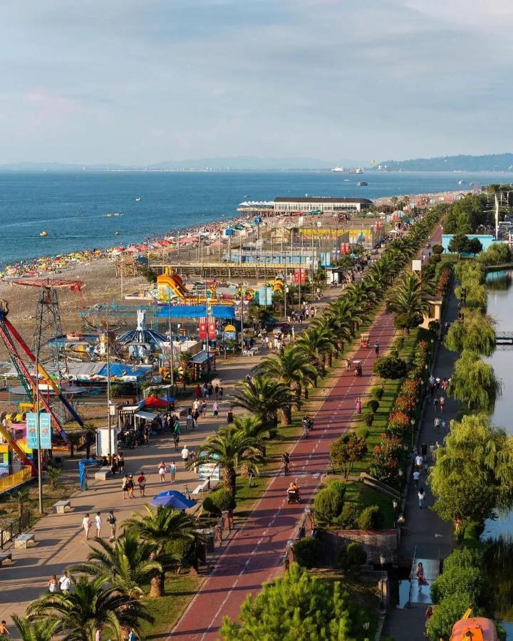 Panoramic Sea And City View Aparthotel In Orbi City Batumi Exterior photo