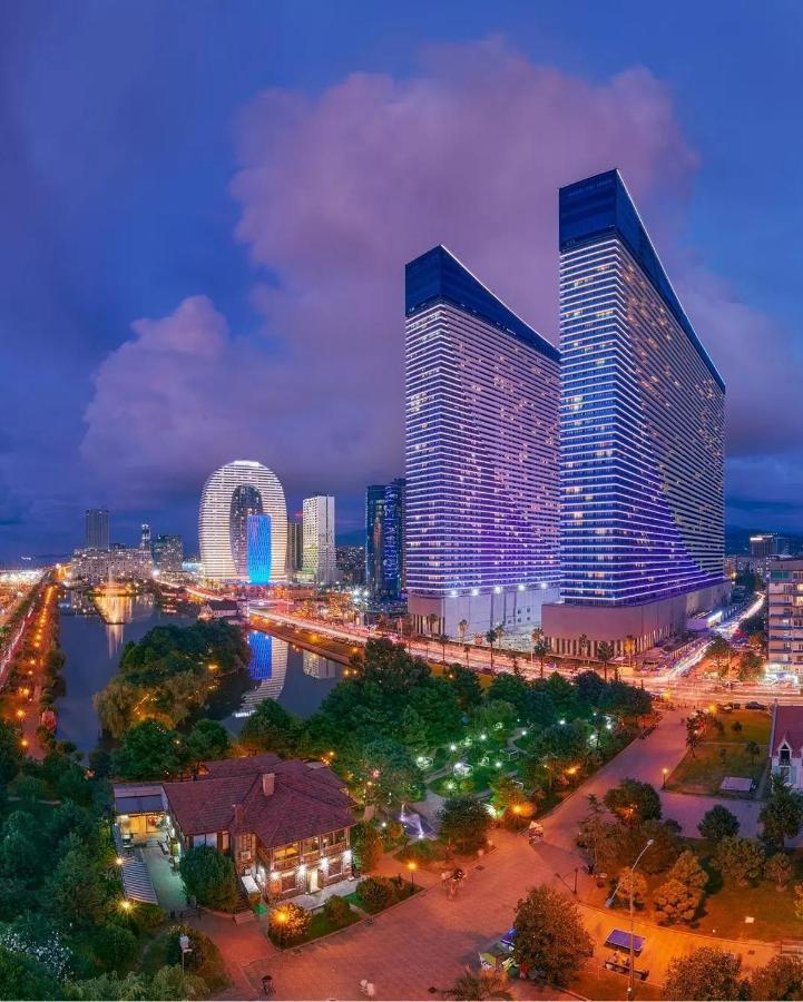 Panoramic Sea And City View Aparthotel In Orbi City Batumi Exterior photo