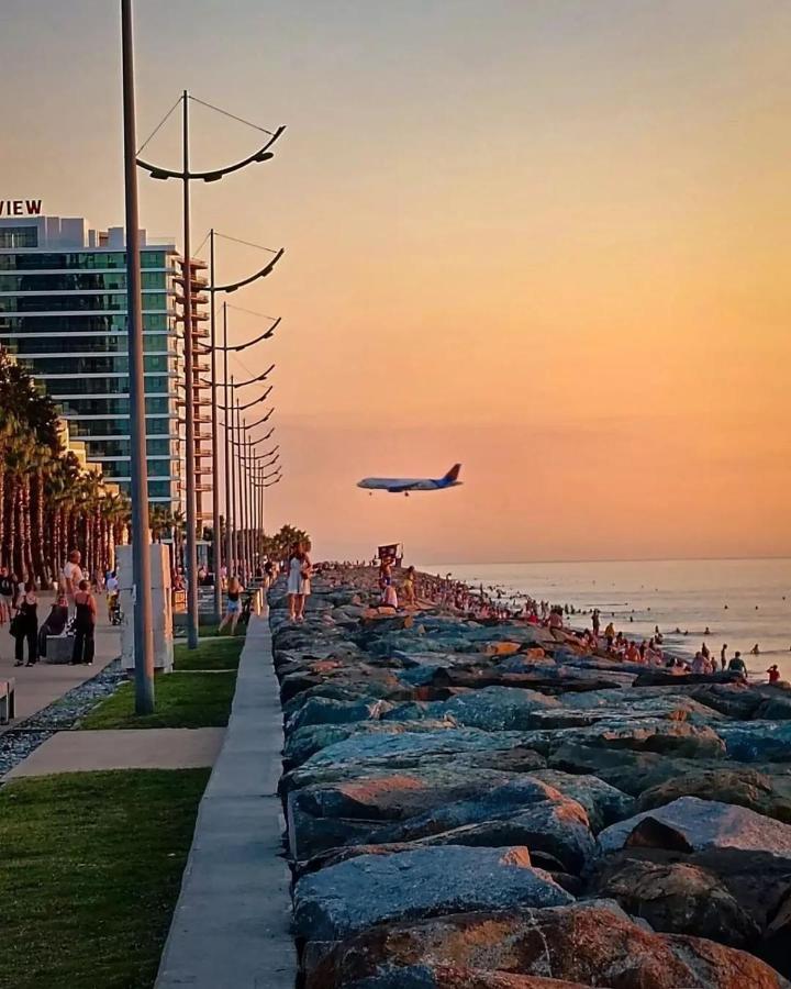 Panoramic Sea And City View Aparthotel In Orbi City Batumi Exterior photo